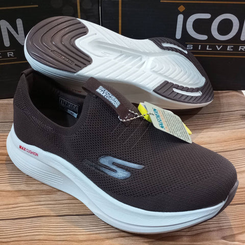 Max Cushioning Skechers with Air-Cooled Memory Foam