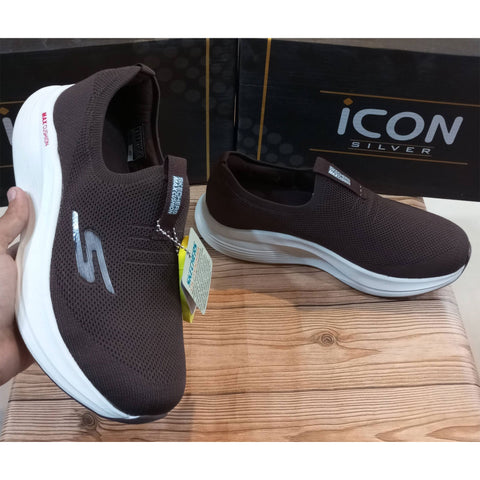 Max Cushioning Skechers with Air-Cooled Memory Foam