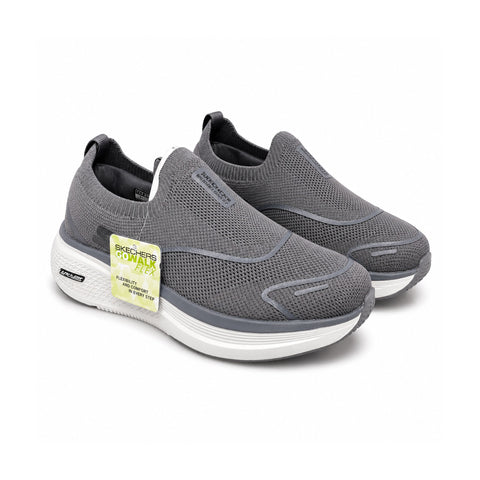 Ultra-Light Skechers with Air-Cooled Memory Foam