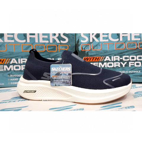 Ultra-Light Skechers with Air-Cooled Memory Foam