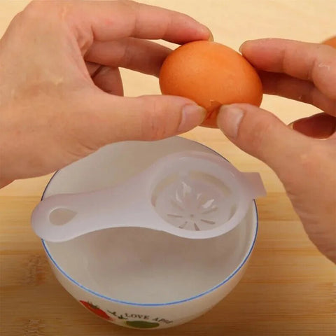 1Pcs Spoon Shape Egg Yolk Filter